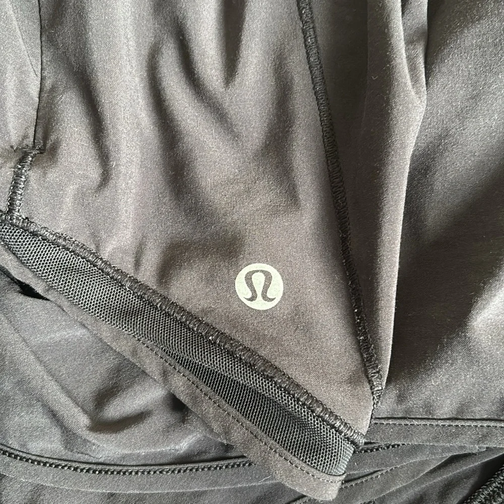 Lululemon Hotty Hot Lined Shorts 2.5" Size 8 Reg Style: W7AGUR - Picture 7 of 12